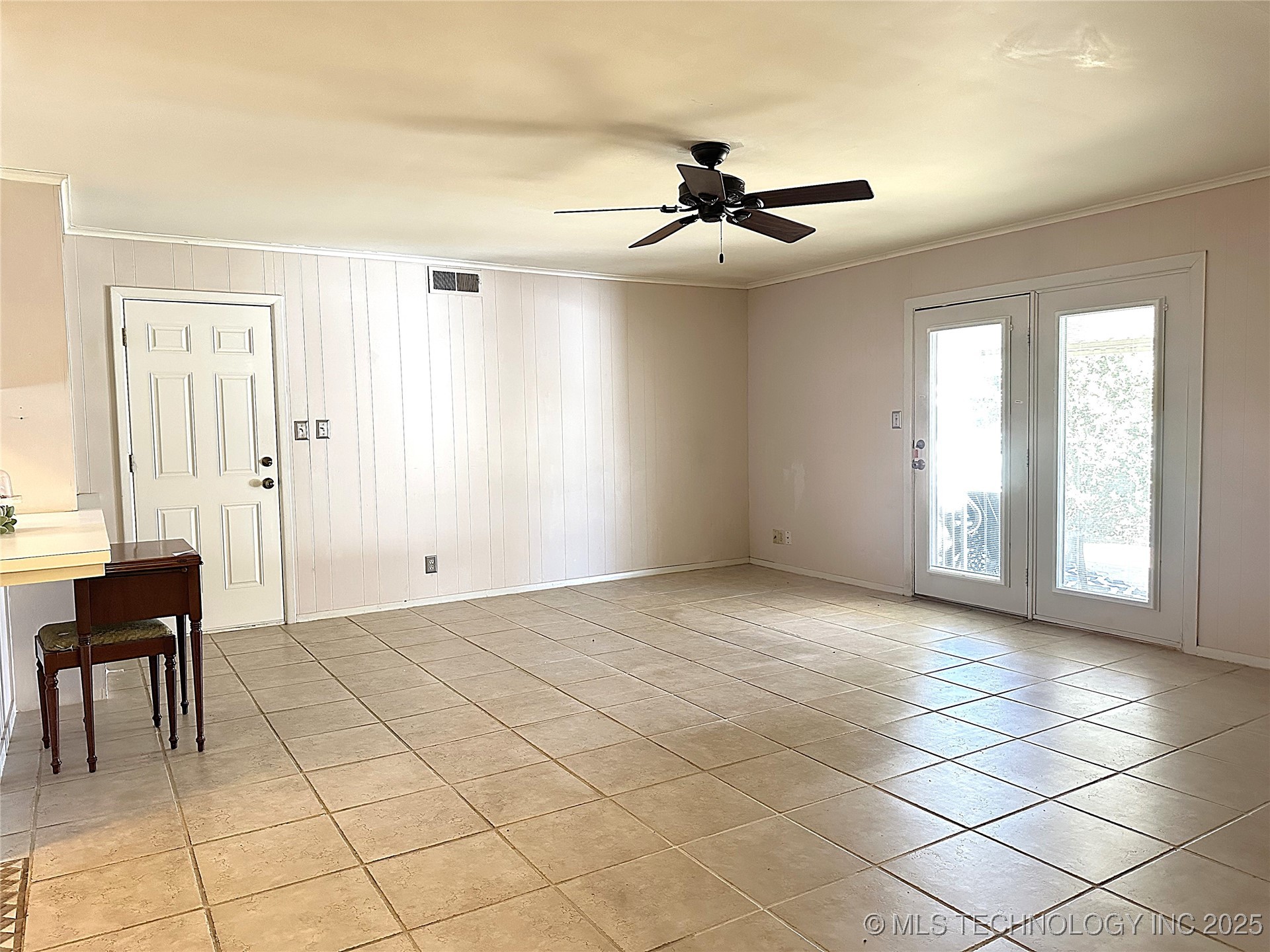 814 Pershing E Property Photo 14