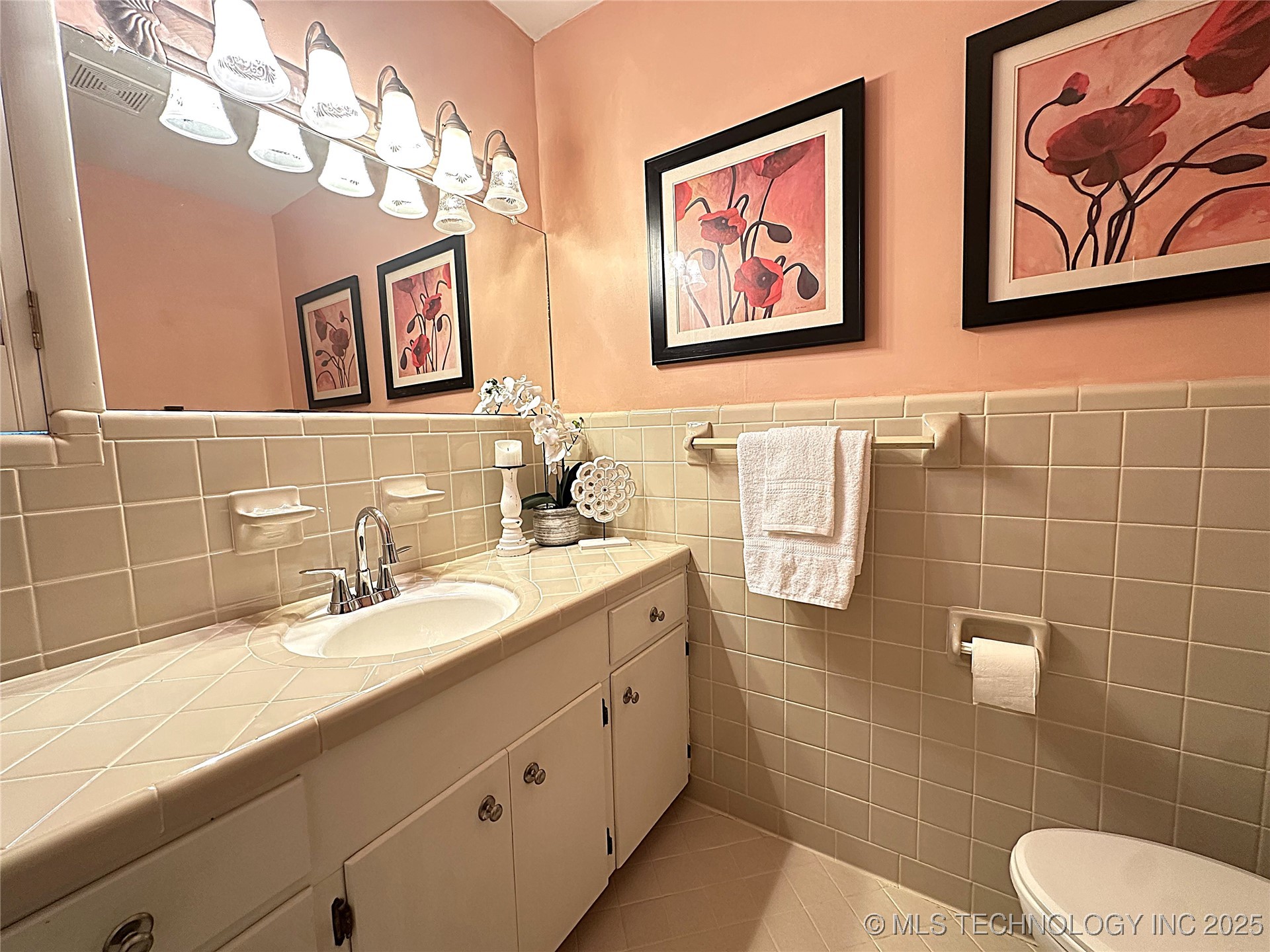 814 Pershing E Property Photo 26
