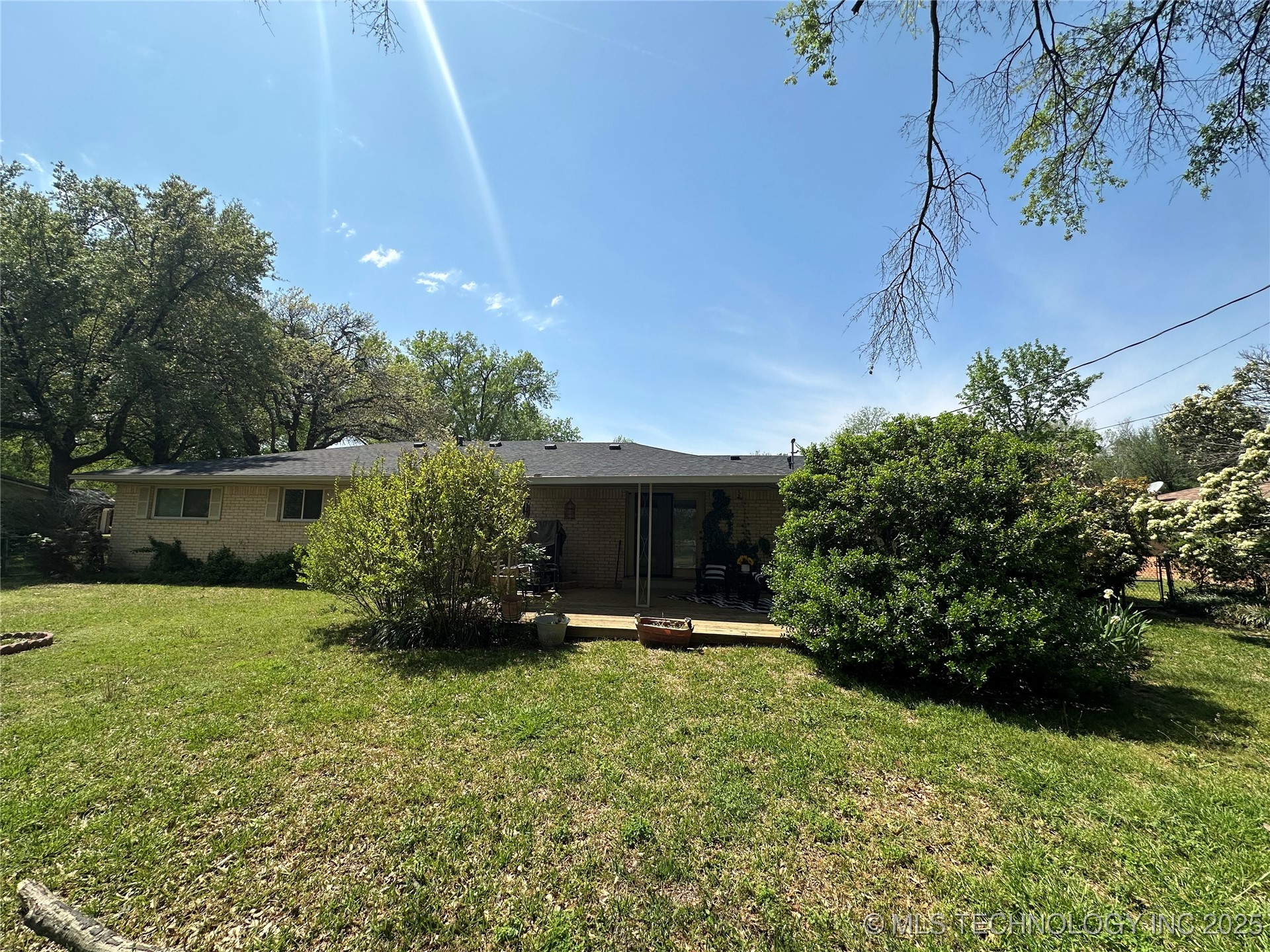 814 Pershing E Property Photo 31