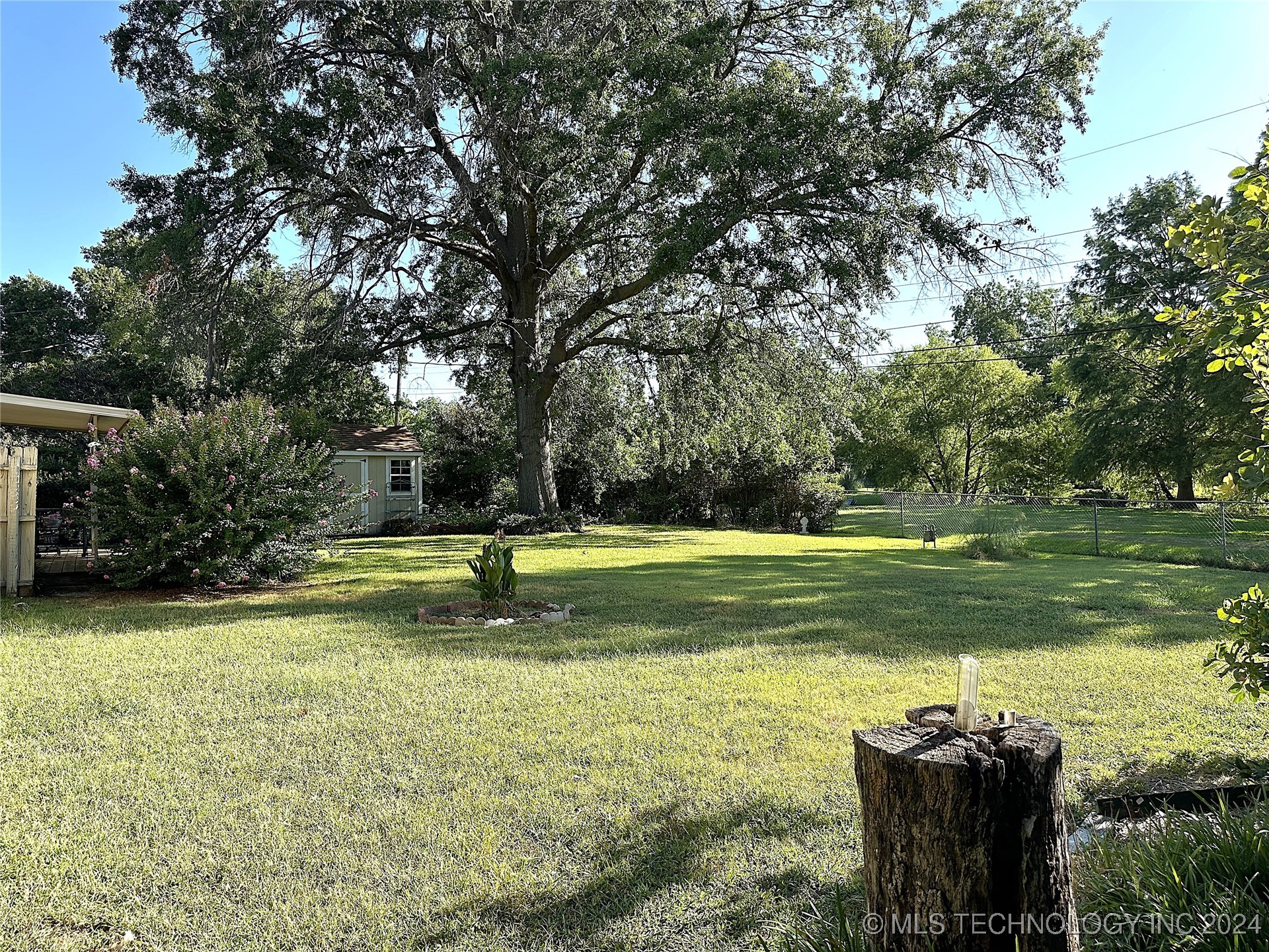 814 Pershing E Property Photo 37
