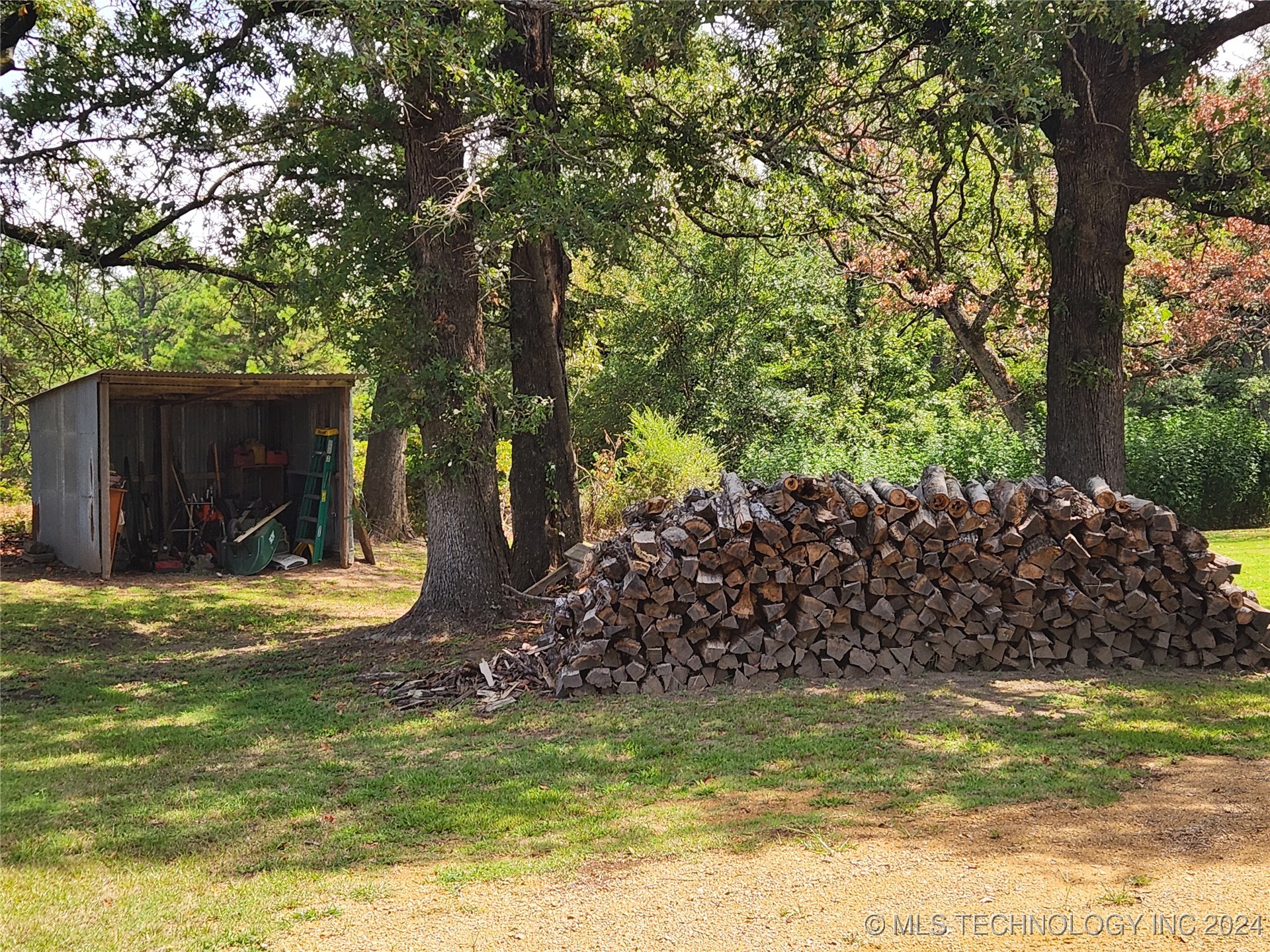 8494 S Iron Stob Road Property Photo 8