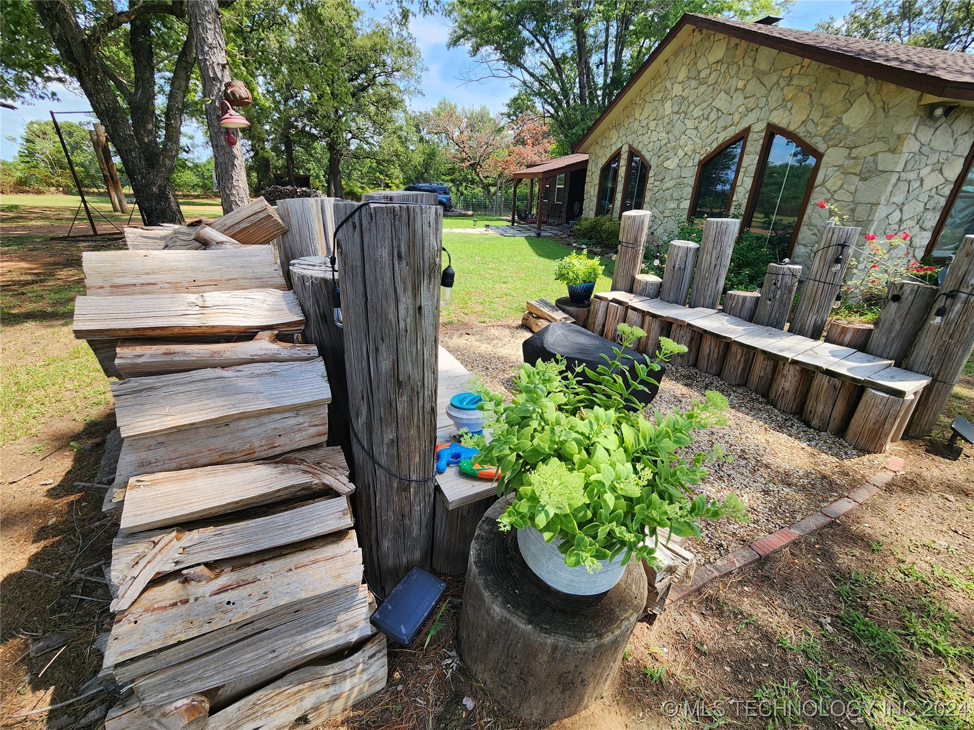 8494 S Iron Stob Road Property Photo 11