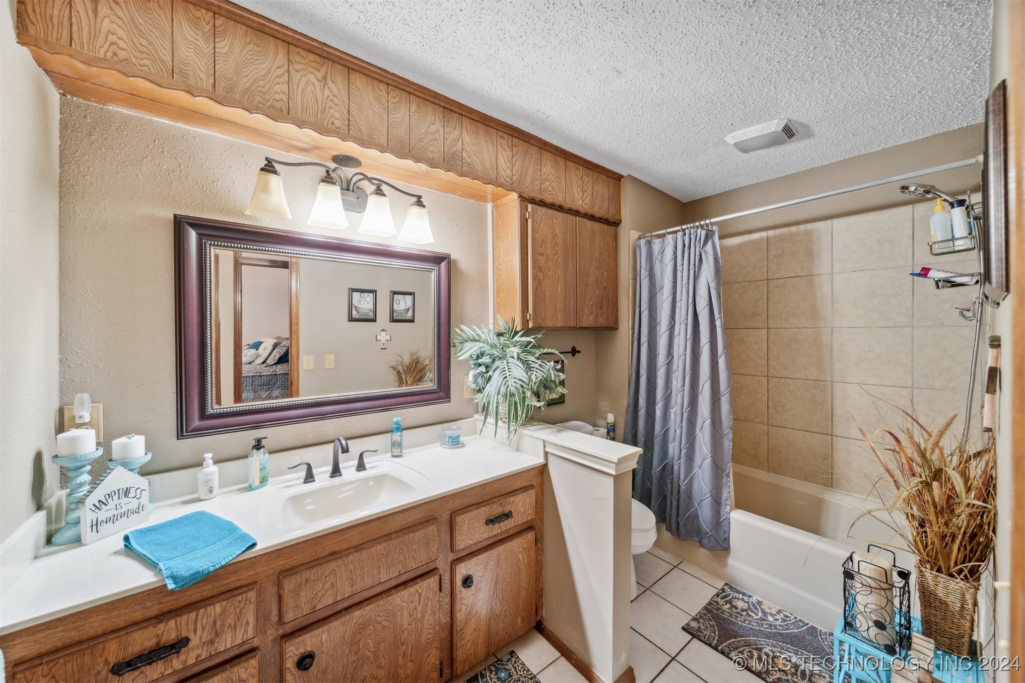 855 E Lowry Road Property Photo 24