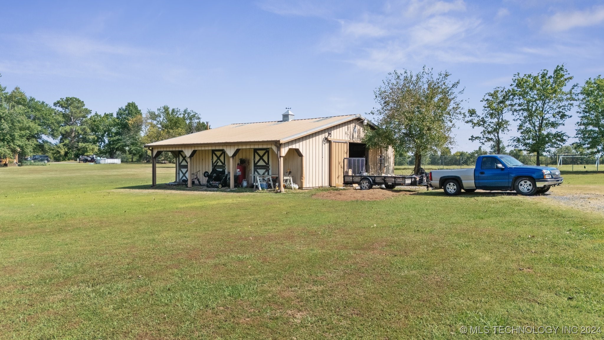 855 E Lowry Road Property Photo 31