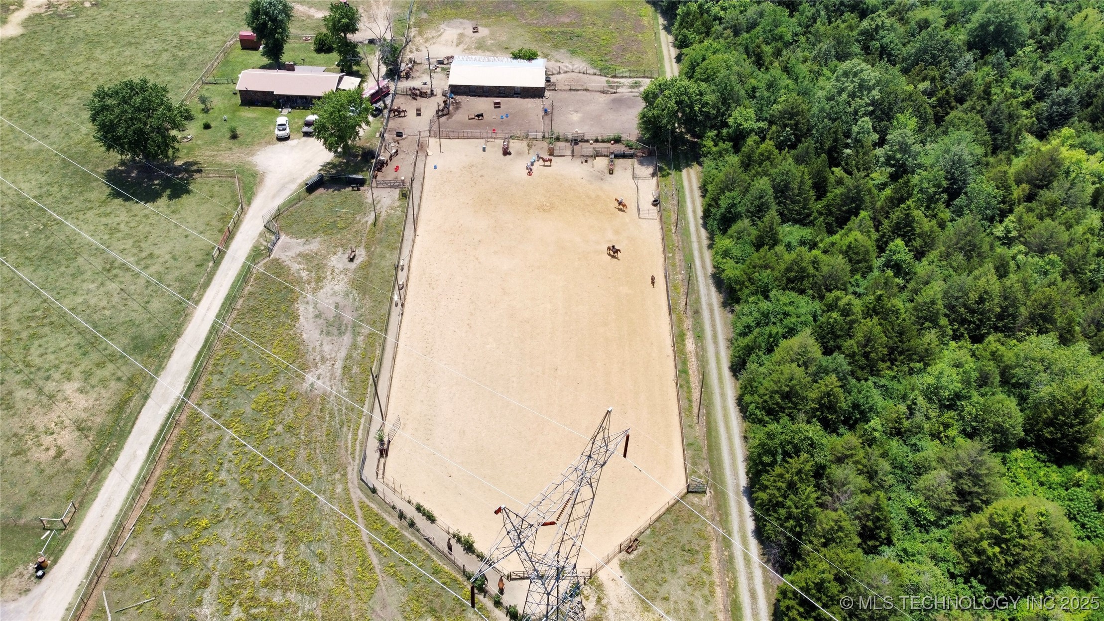 457424 Us Highway 64 Property Photo 5