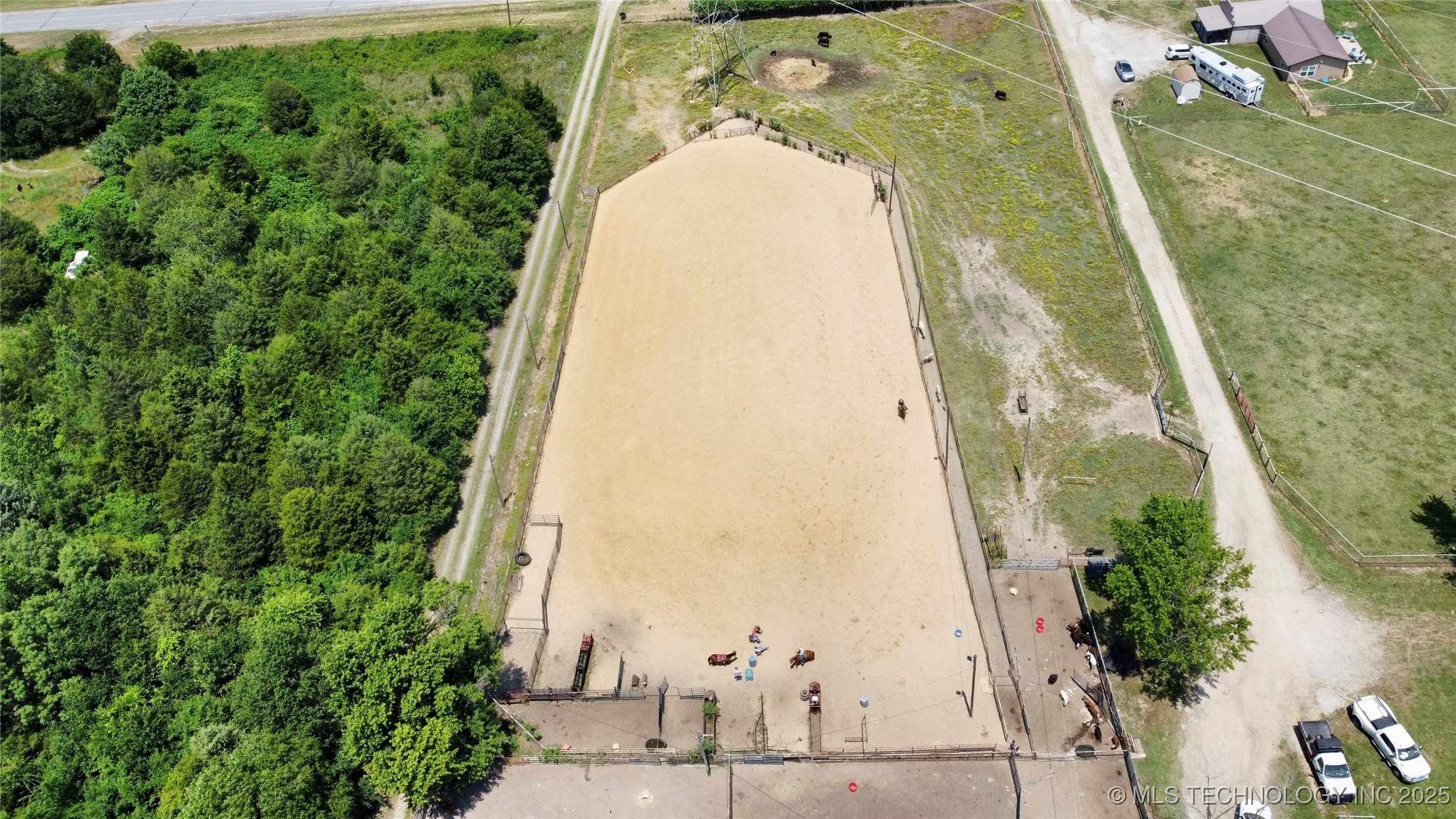 457424 Us Highway 64 Property Photo 6