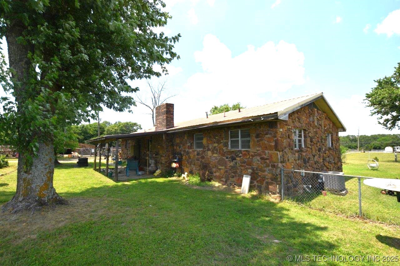 457424 Us Highway 64 Property Photo 21