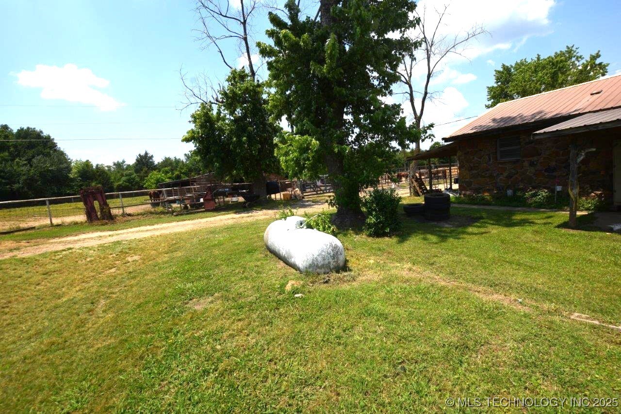 457424 Us Highway 64 Property Photo 23