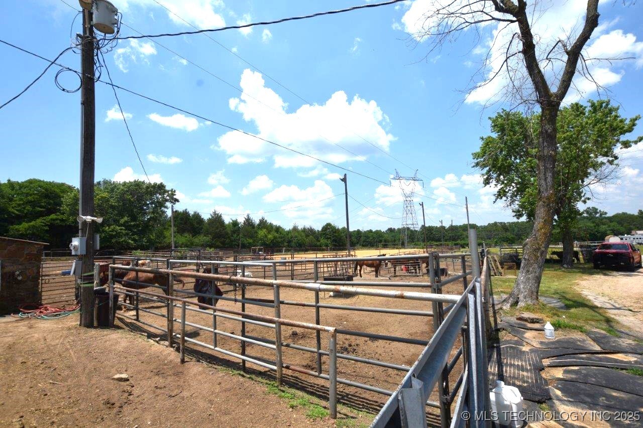 457424 Us Highway 64 Property Photo 89