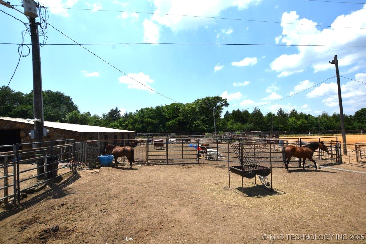 457424 Us Highway 64 Property Photo 92