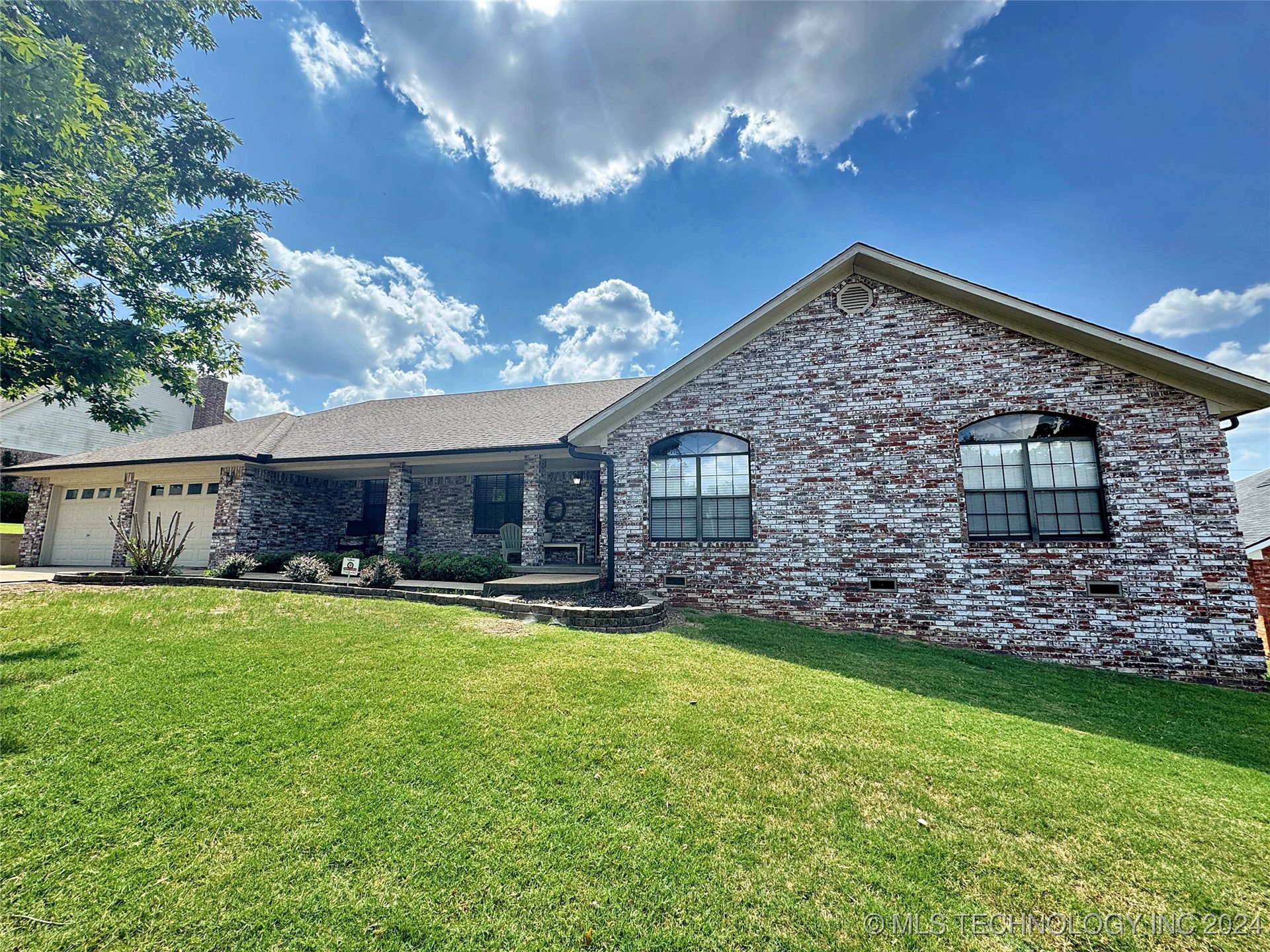 207 Remington Place Property Photo 4