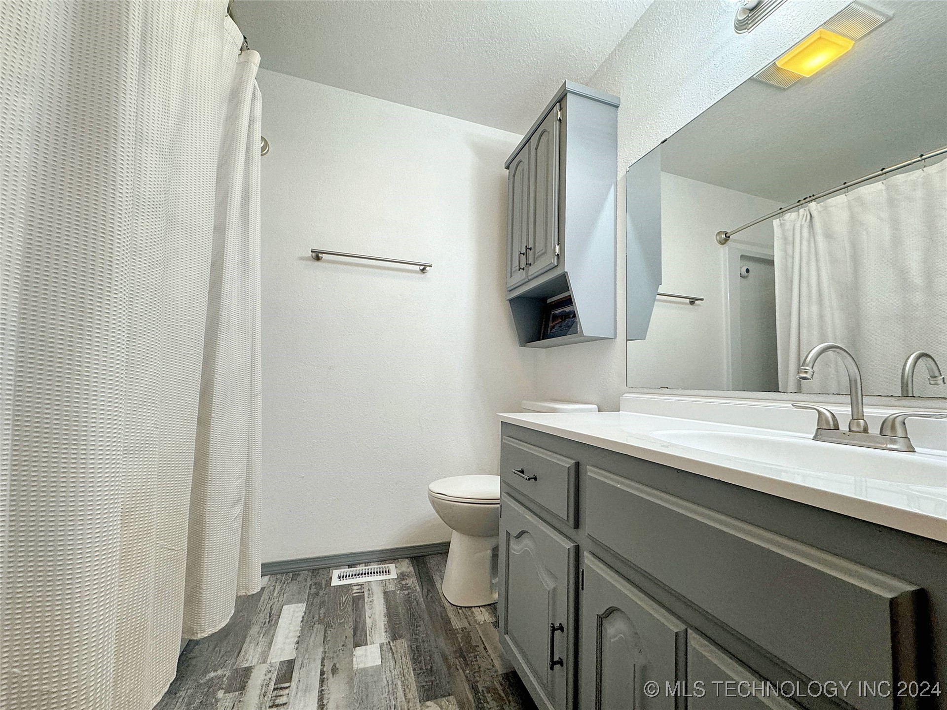 207 Remington Place Property Photo 49