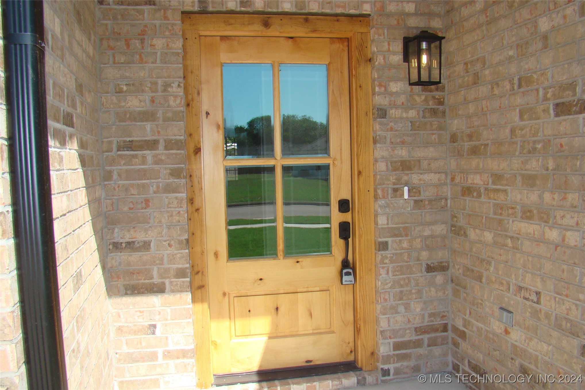 702 Sage Avenue Property Photo 2