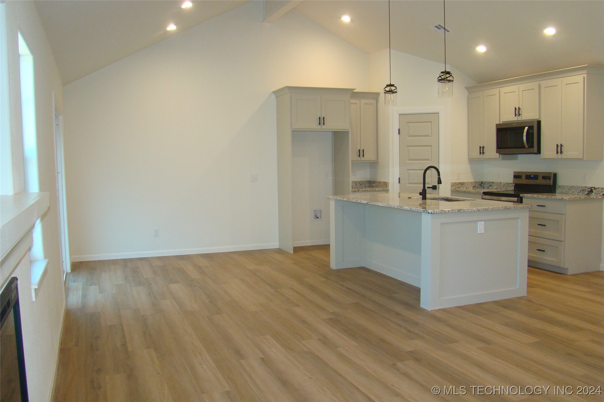 702 Sage Avenue Property Photo 16