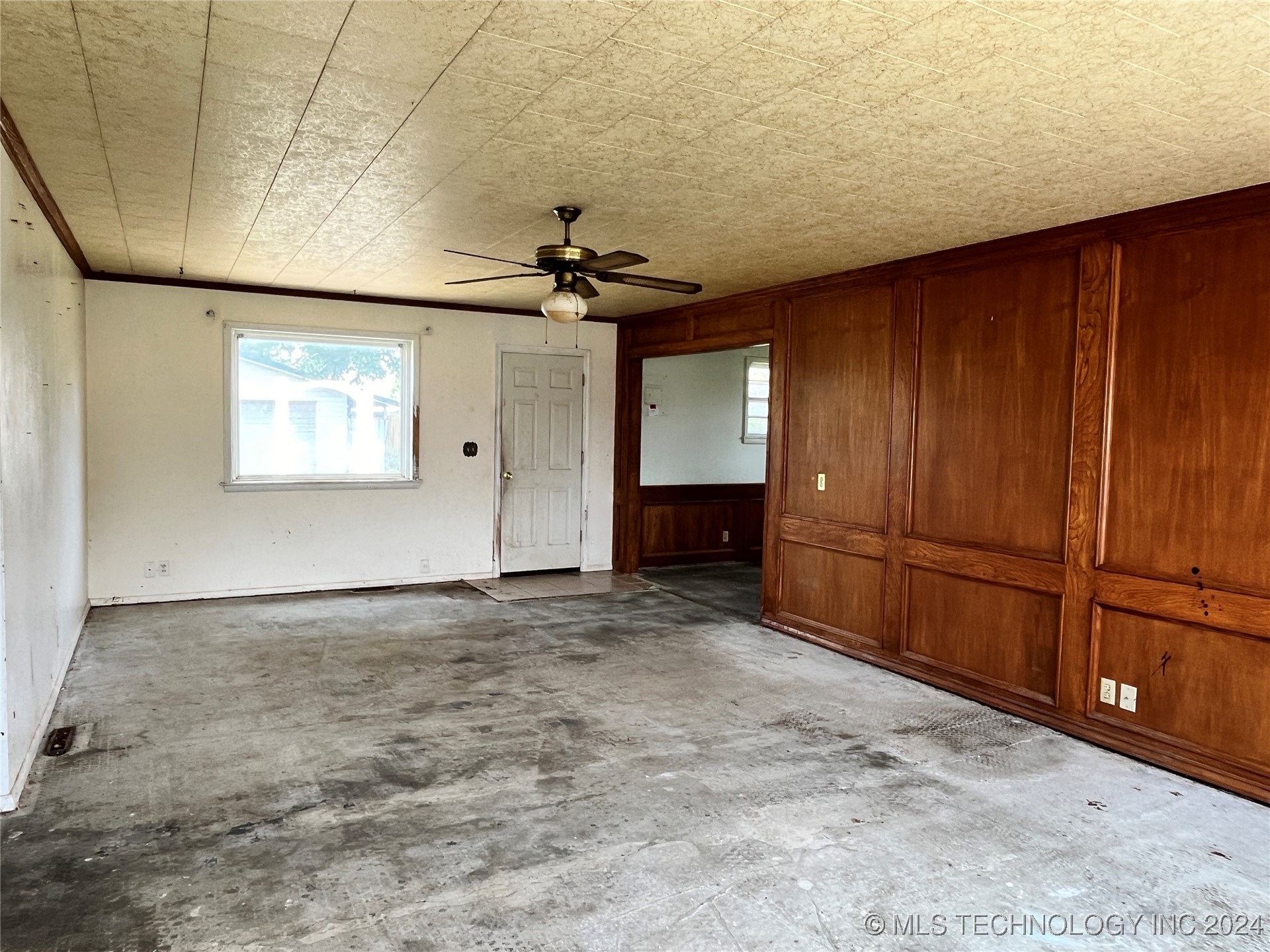 3814 Maryland Street Property Photo 6