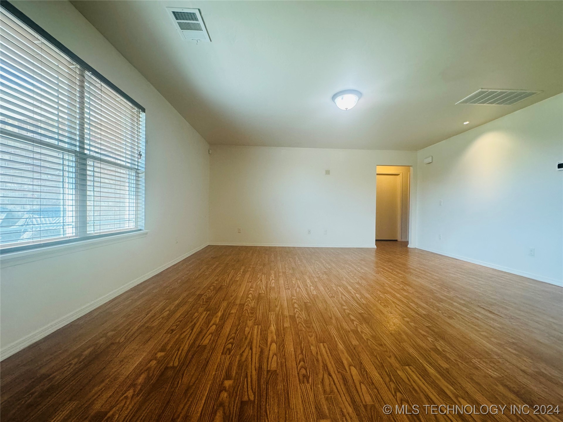 7409 Park Meadow Drive Property Photo 2