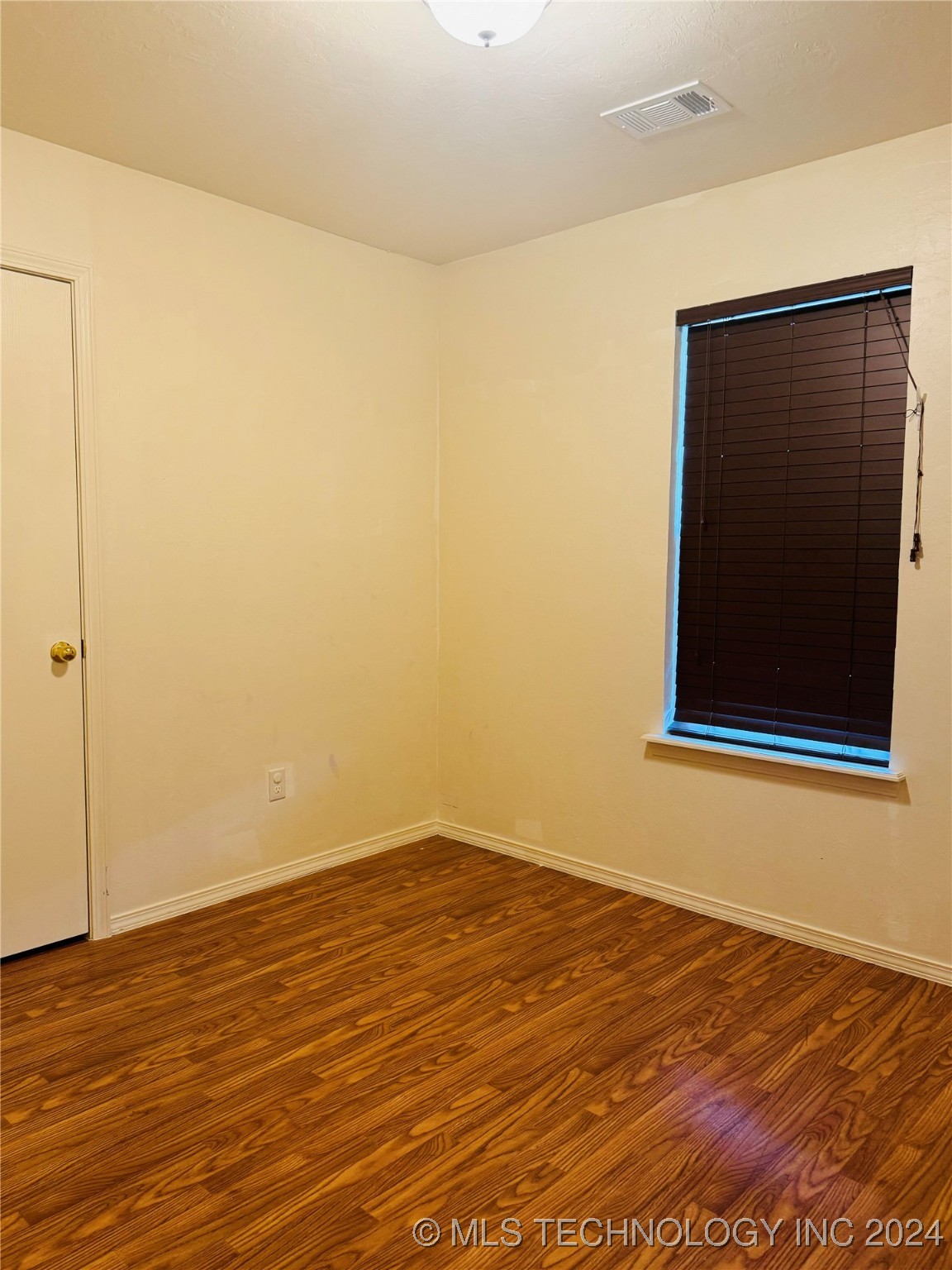 7409 Park Meadow Drive Property Photo 15