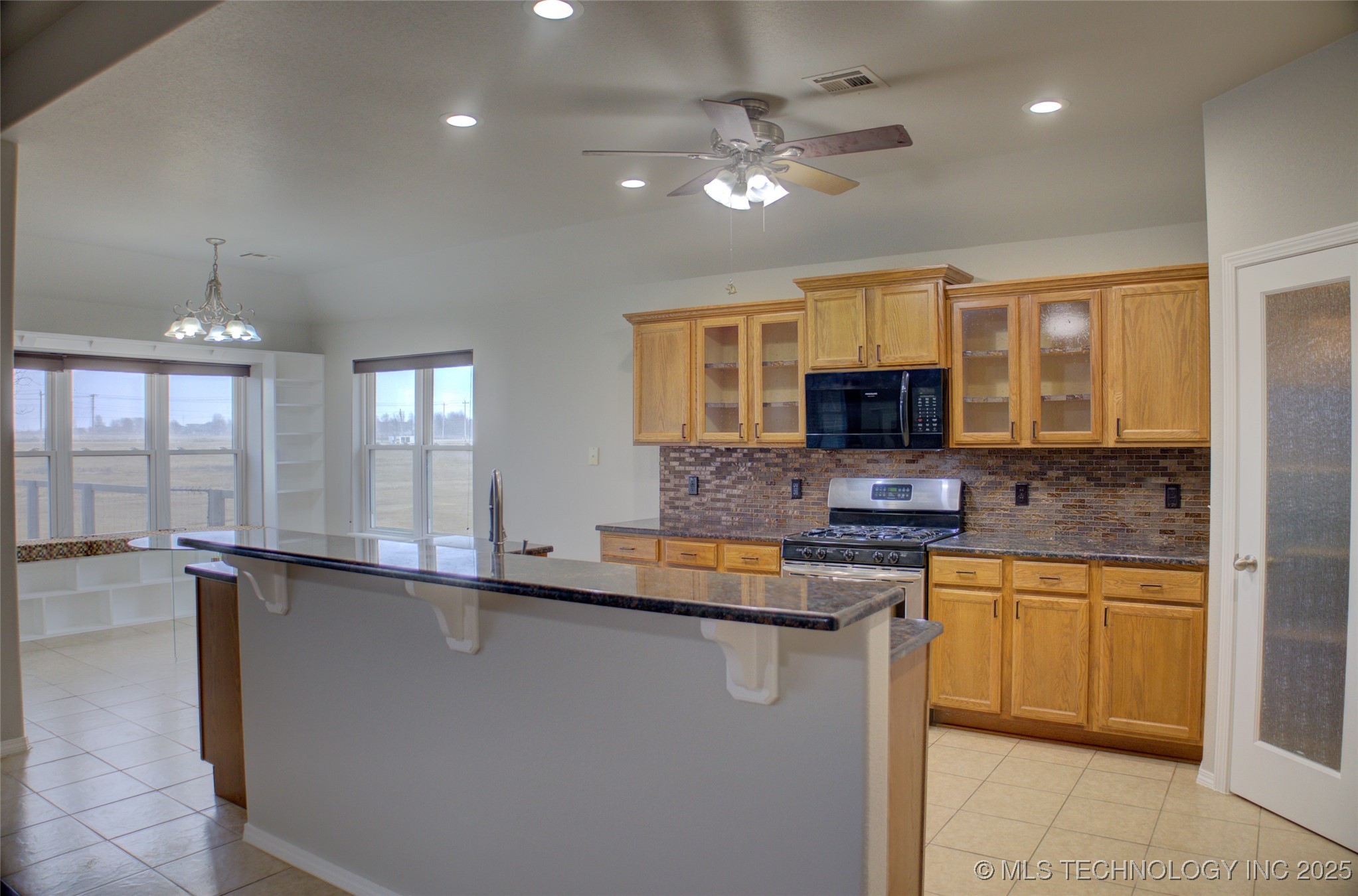 14495 N 66th East Avenue Property Photo 10