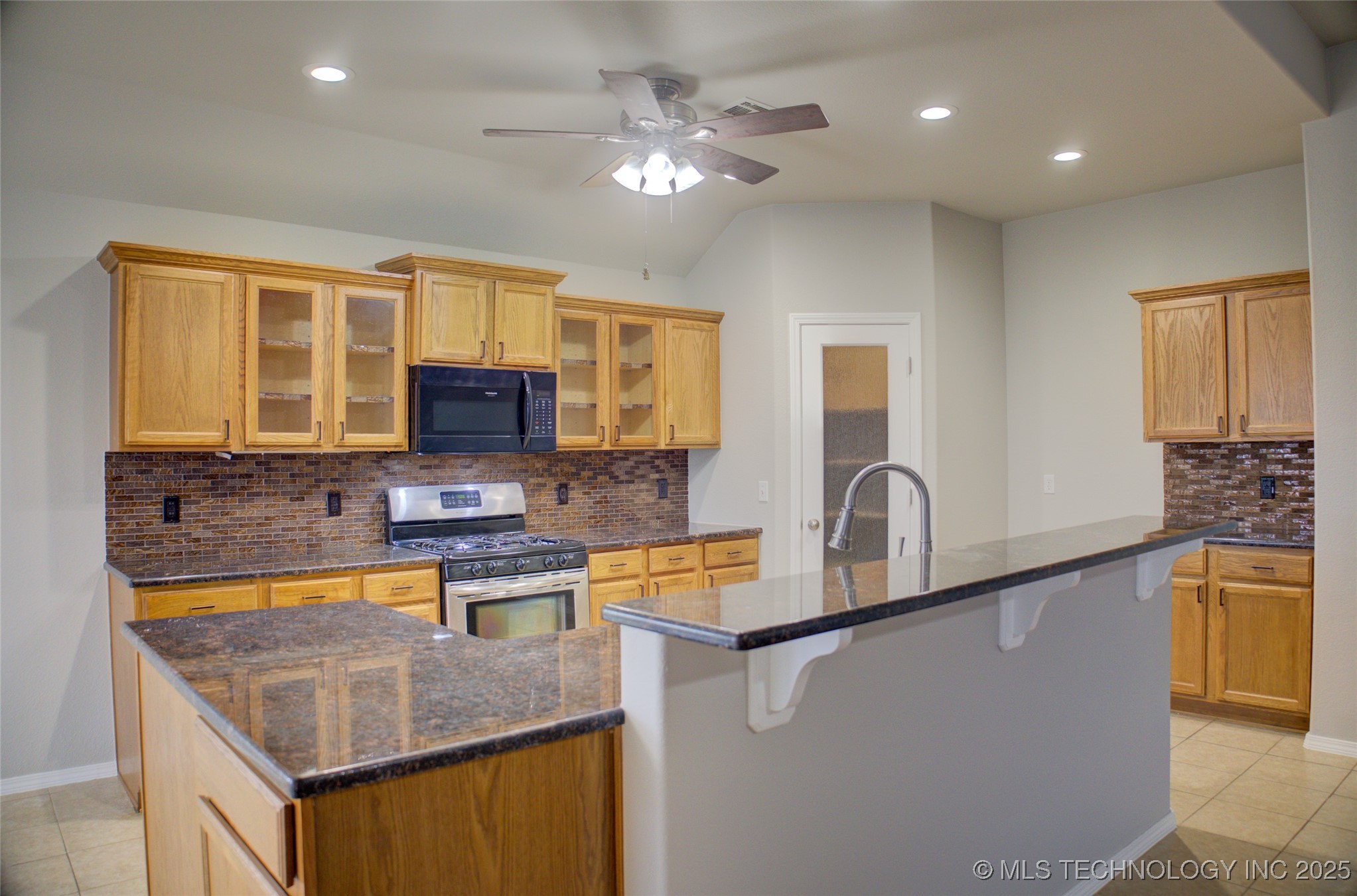 14495 N 66th East Avenue Property Photo 11
