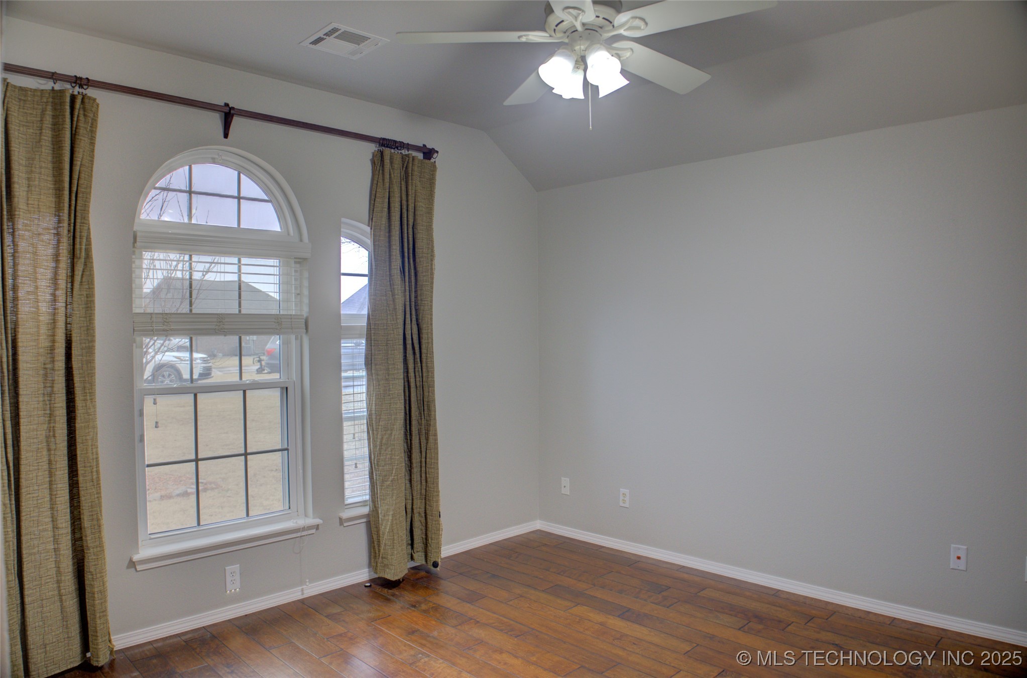 14495 N 66th East Avenue Property Photo 25
