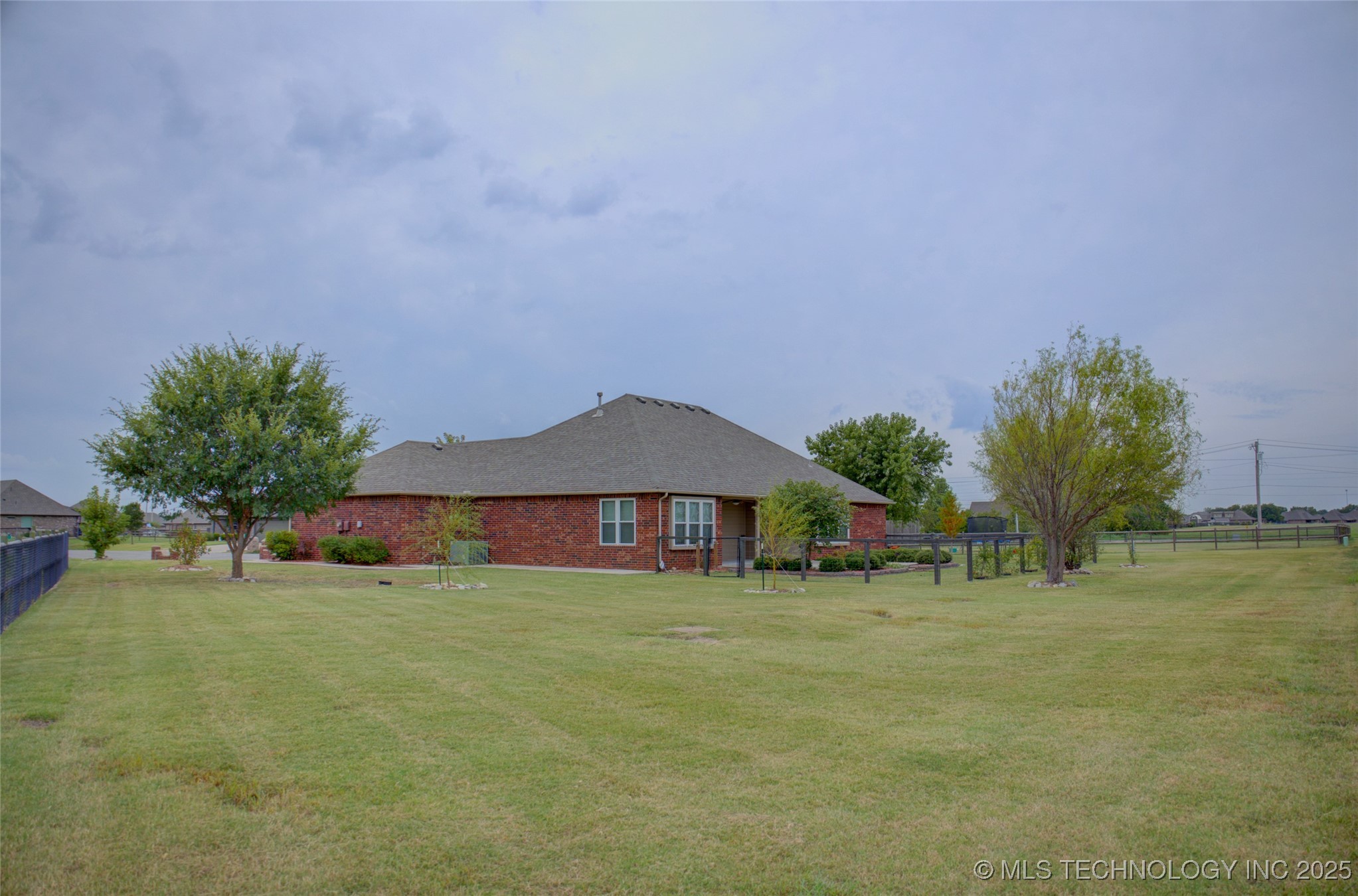 14495 N 66th East Avenue Property Photo 43
