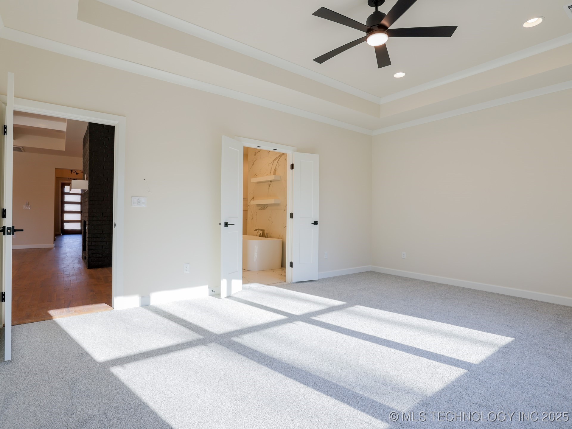 807 E Jacksonville Street Property Photo 13