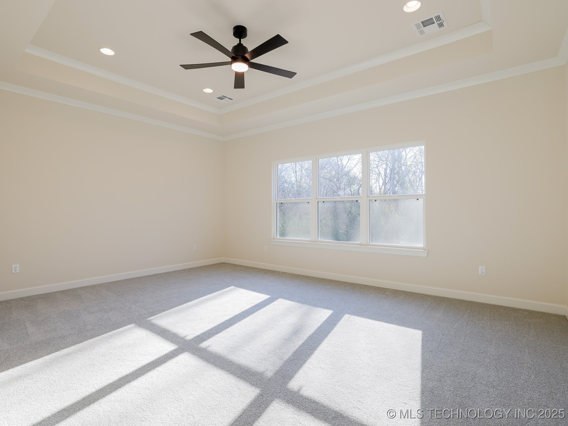 807 E Jacksonville Street Property Photo 14