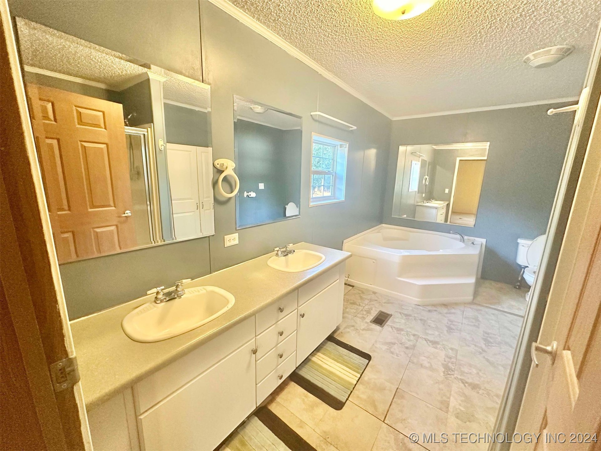 122 Bk 1200 Road Property Photo 15