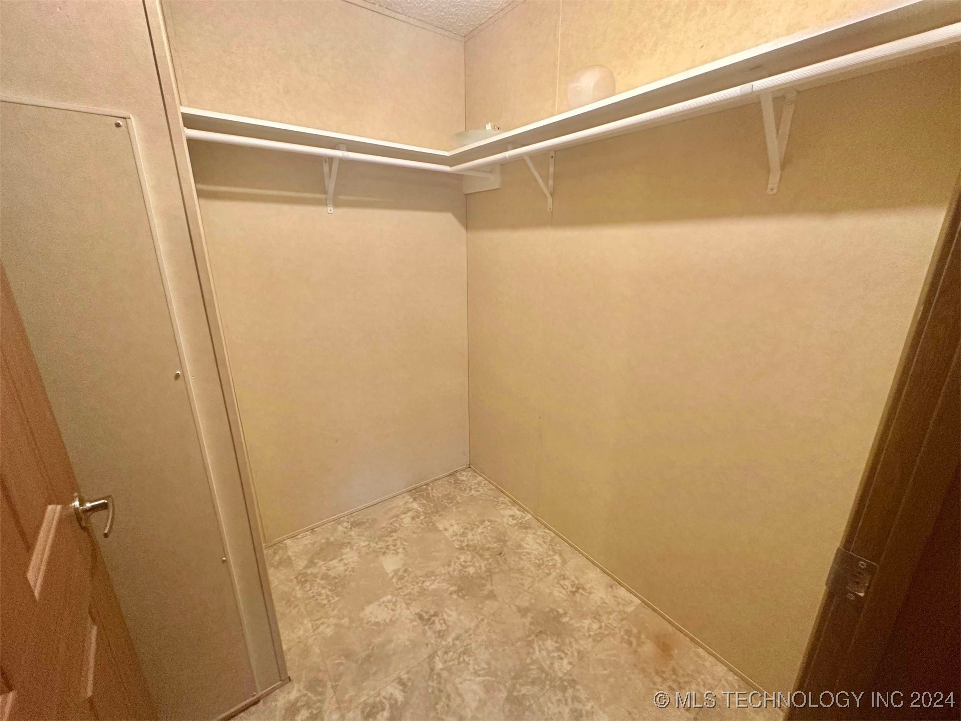 122 Bk 1200 Road Property Photo 23