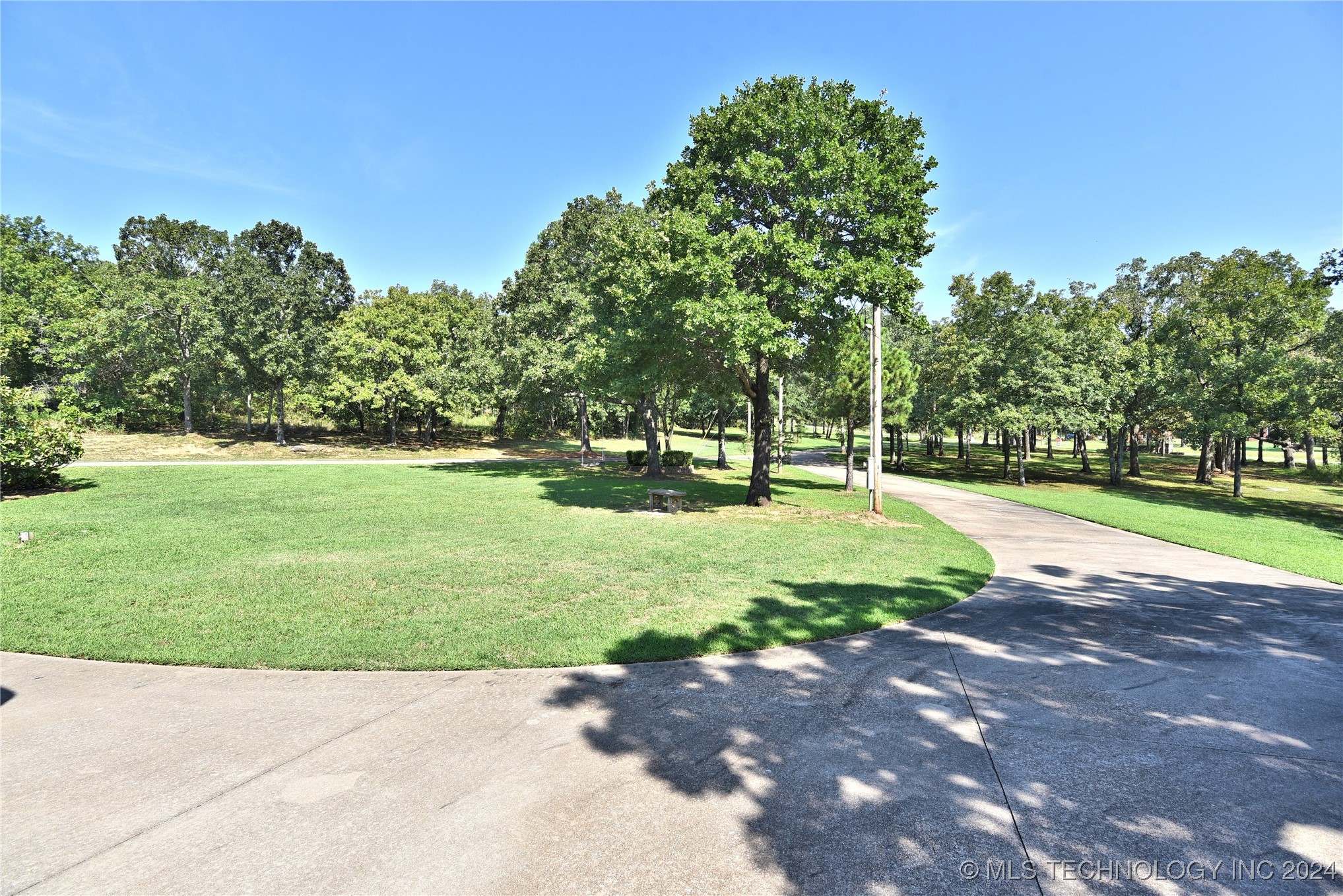 8362 W Valley View Drive Property Photo 12