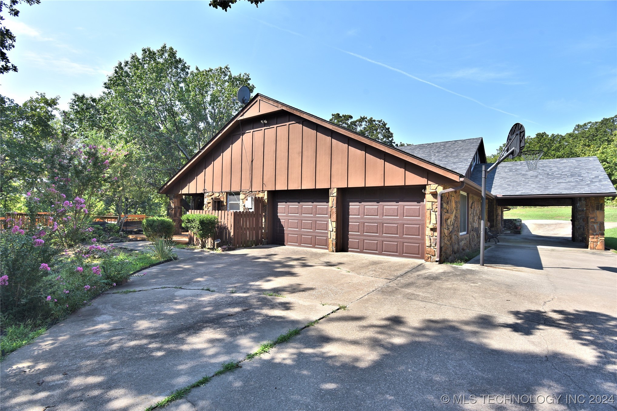 8362 W Valley View Drive Property Photo 13