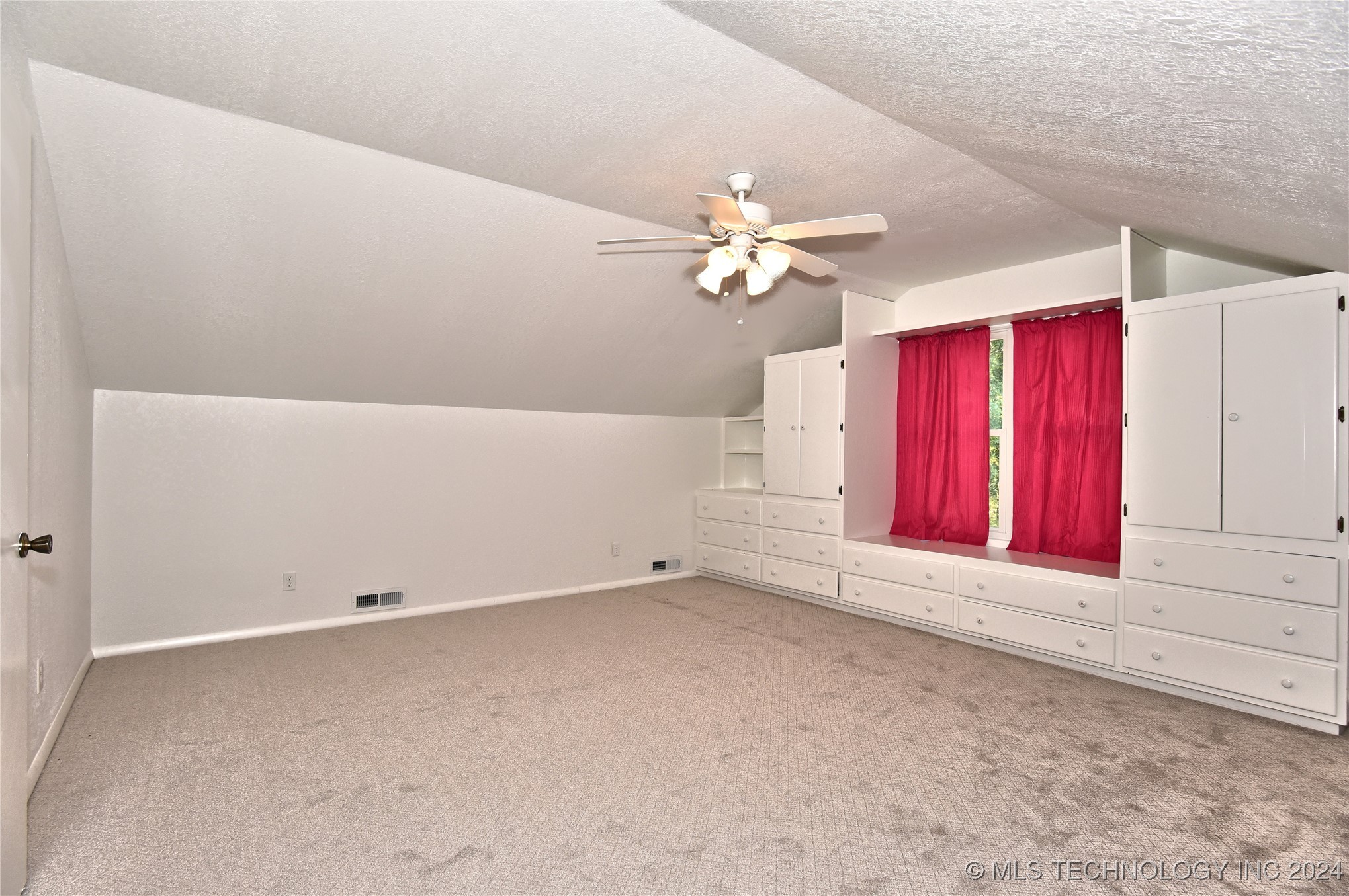 8362 W Valley View Drive Property Photo 33