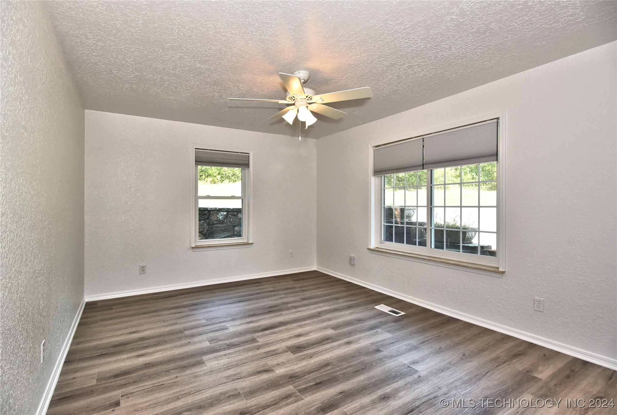 8362 W Valley View Drive Property Photo 44