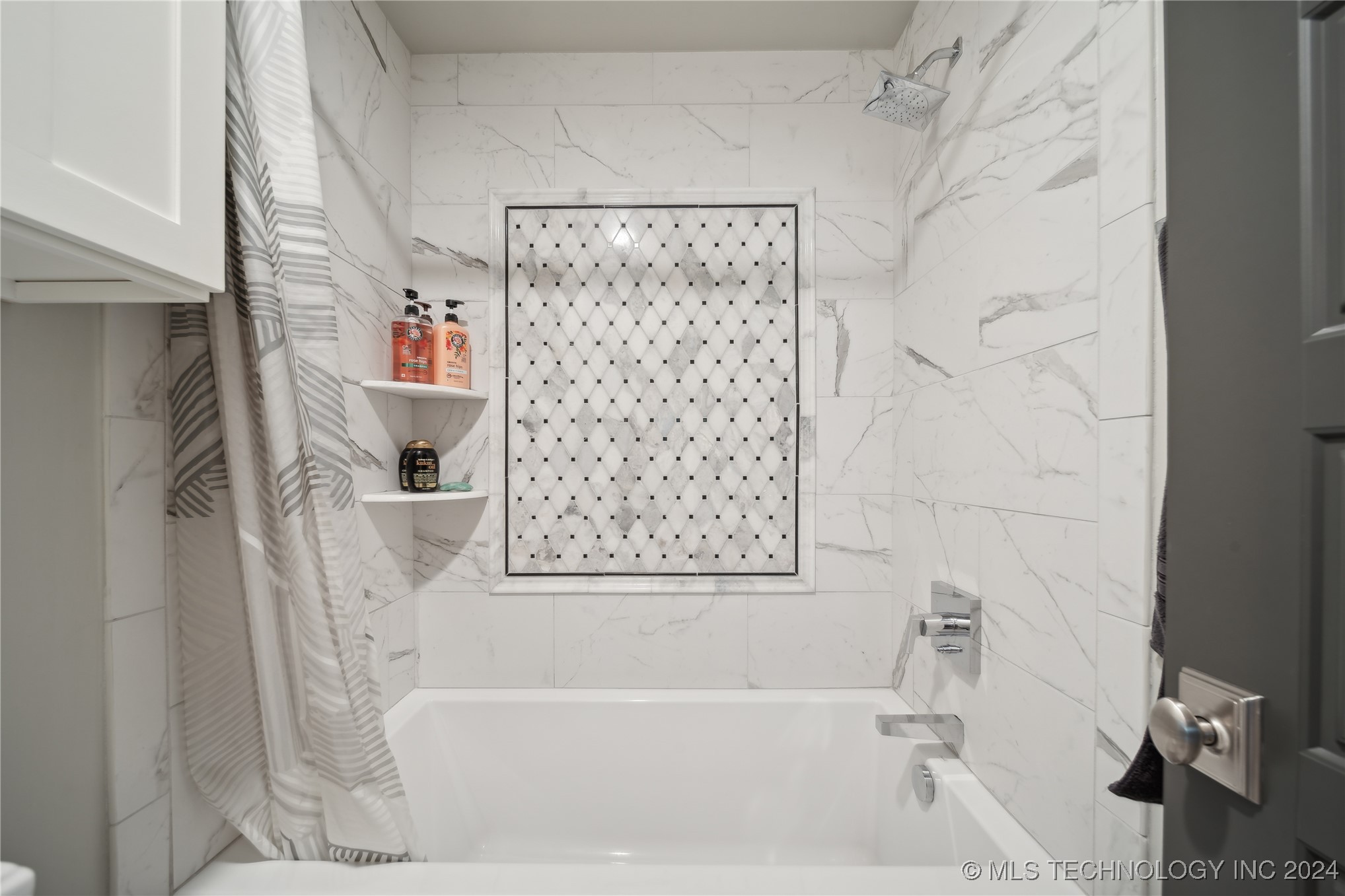 2336 E 17th Street Property Photo 62