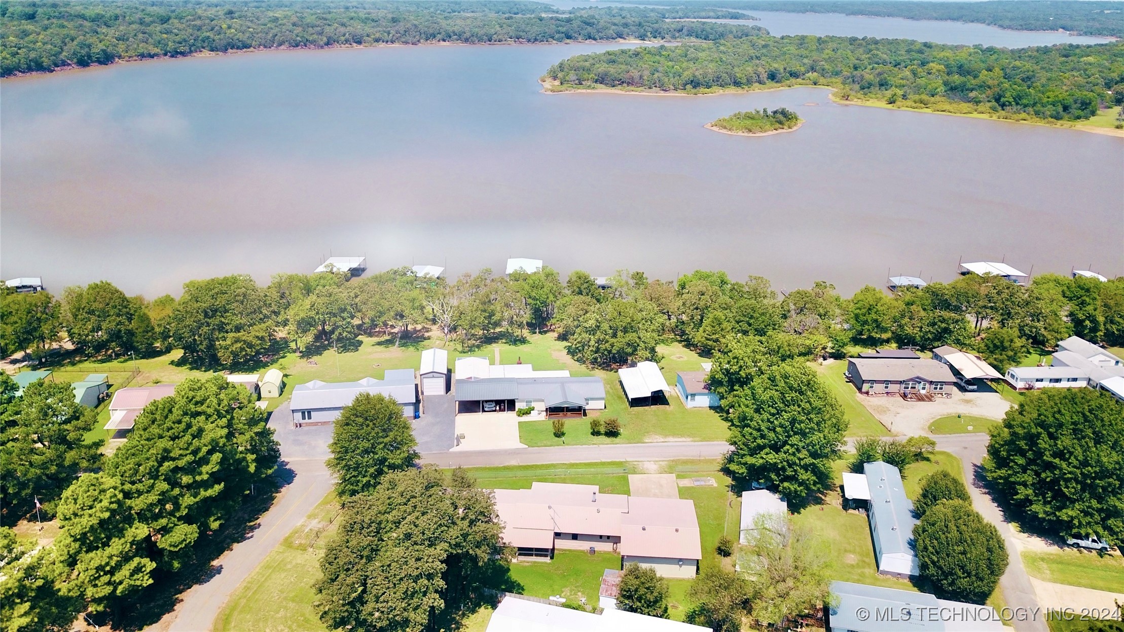 417614 E 1123 Road Property Photo 6