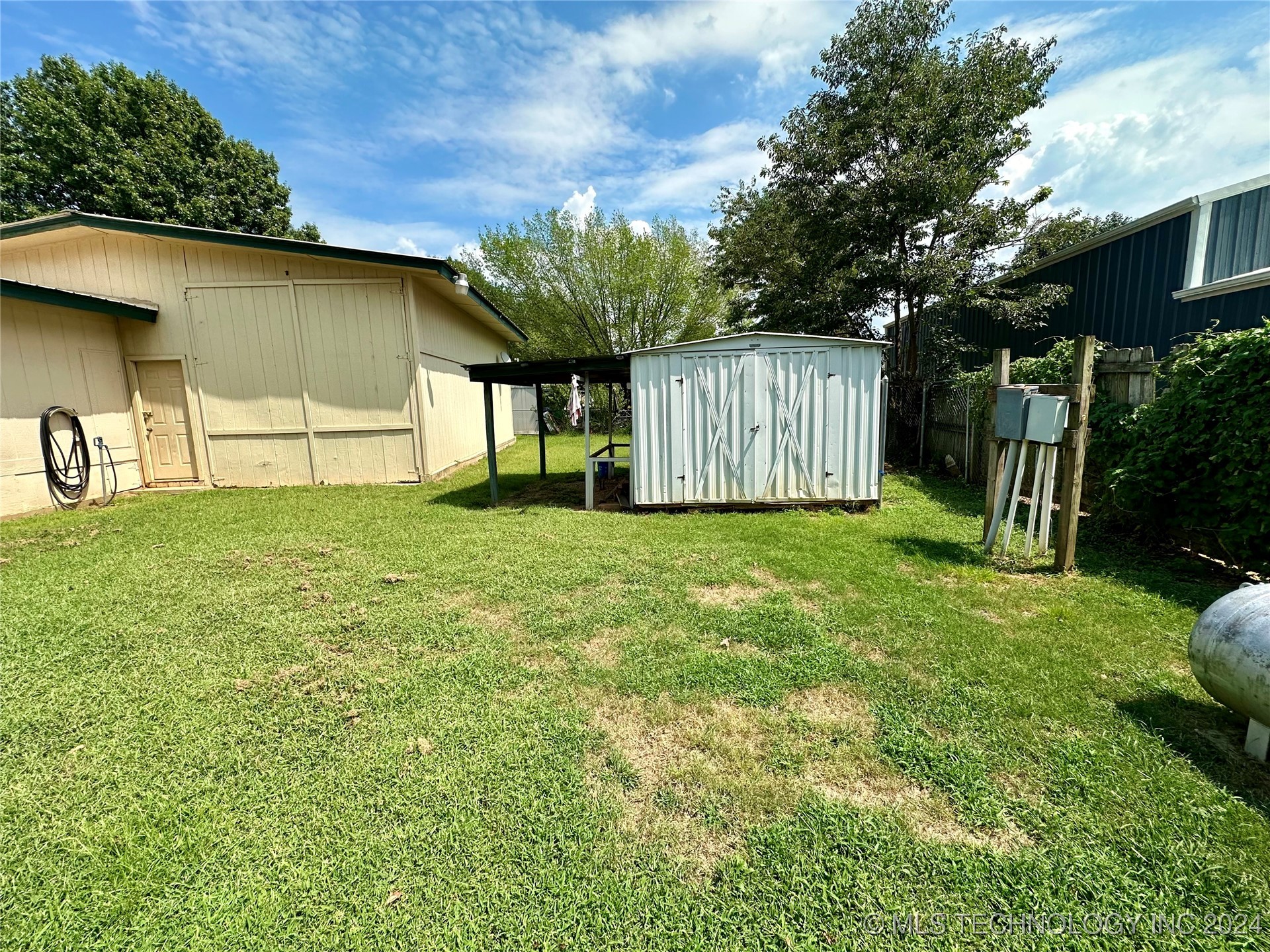 417614 E 1123 Road Property Photo 39