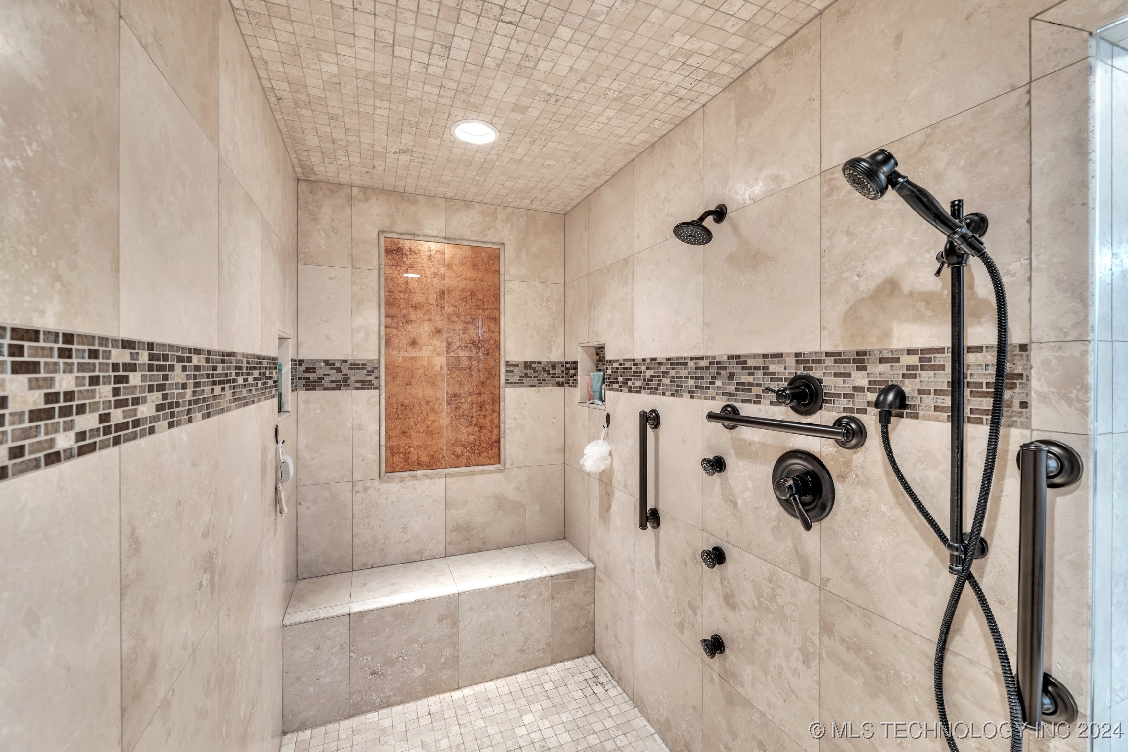 8005 S Guthrie Avenue W Property Photo 31