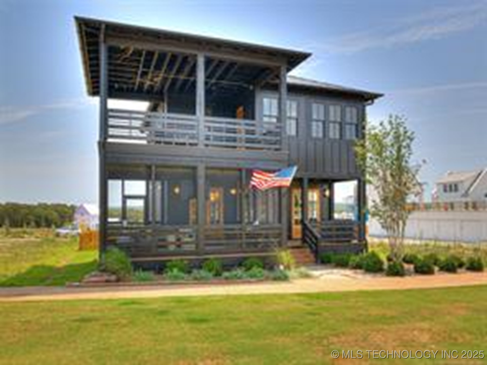 46 Redbud Street Property Photo 3