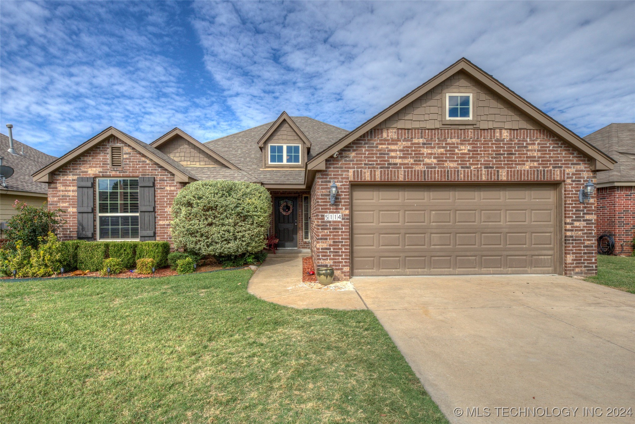 5114 Skylane Drive Property Photo