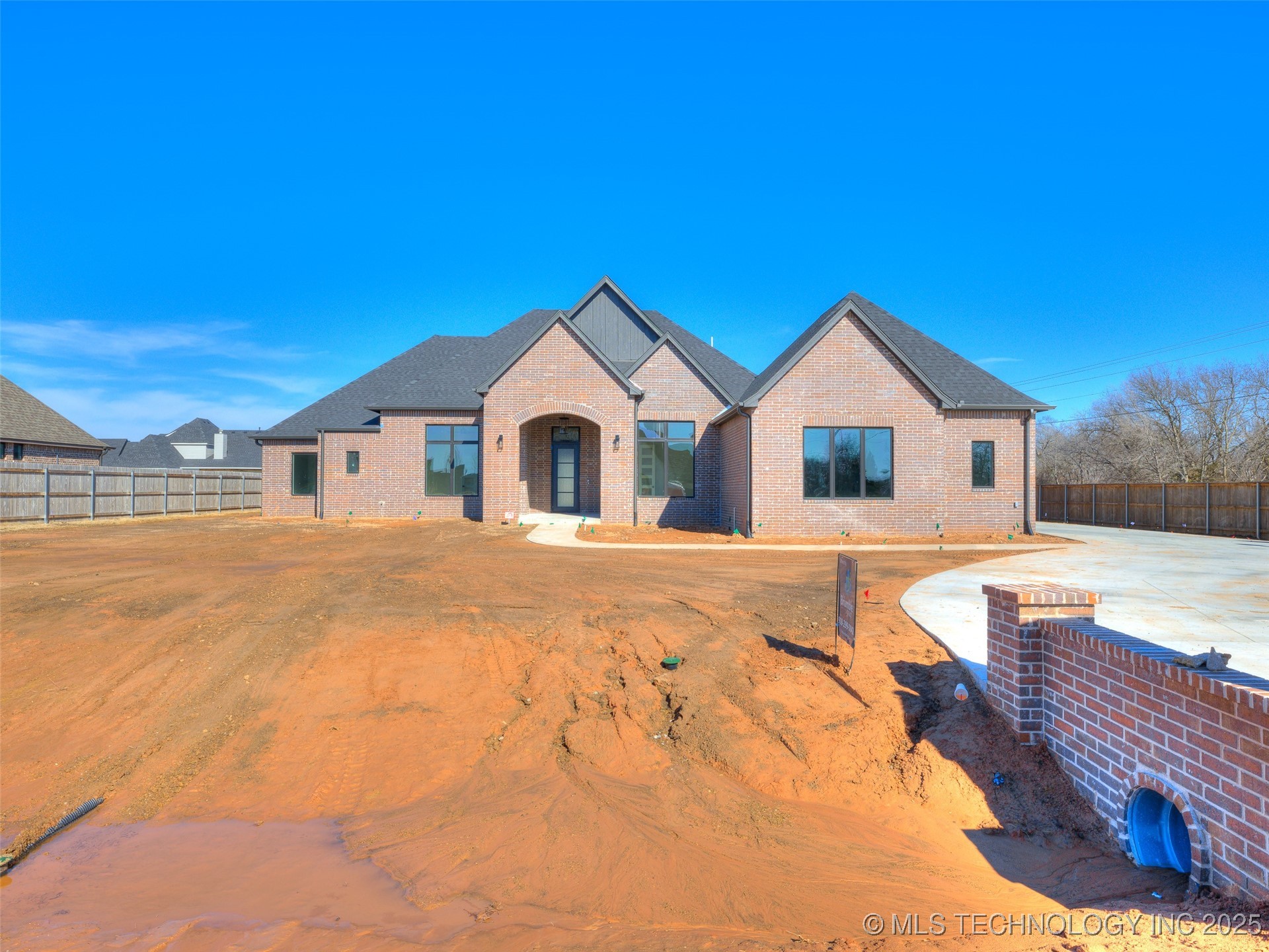 4813 E 179th Place S Property Photo 3
