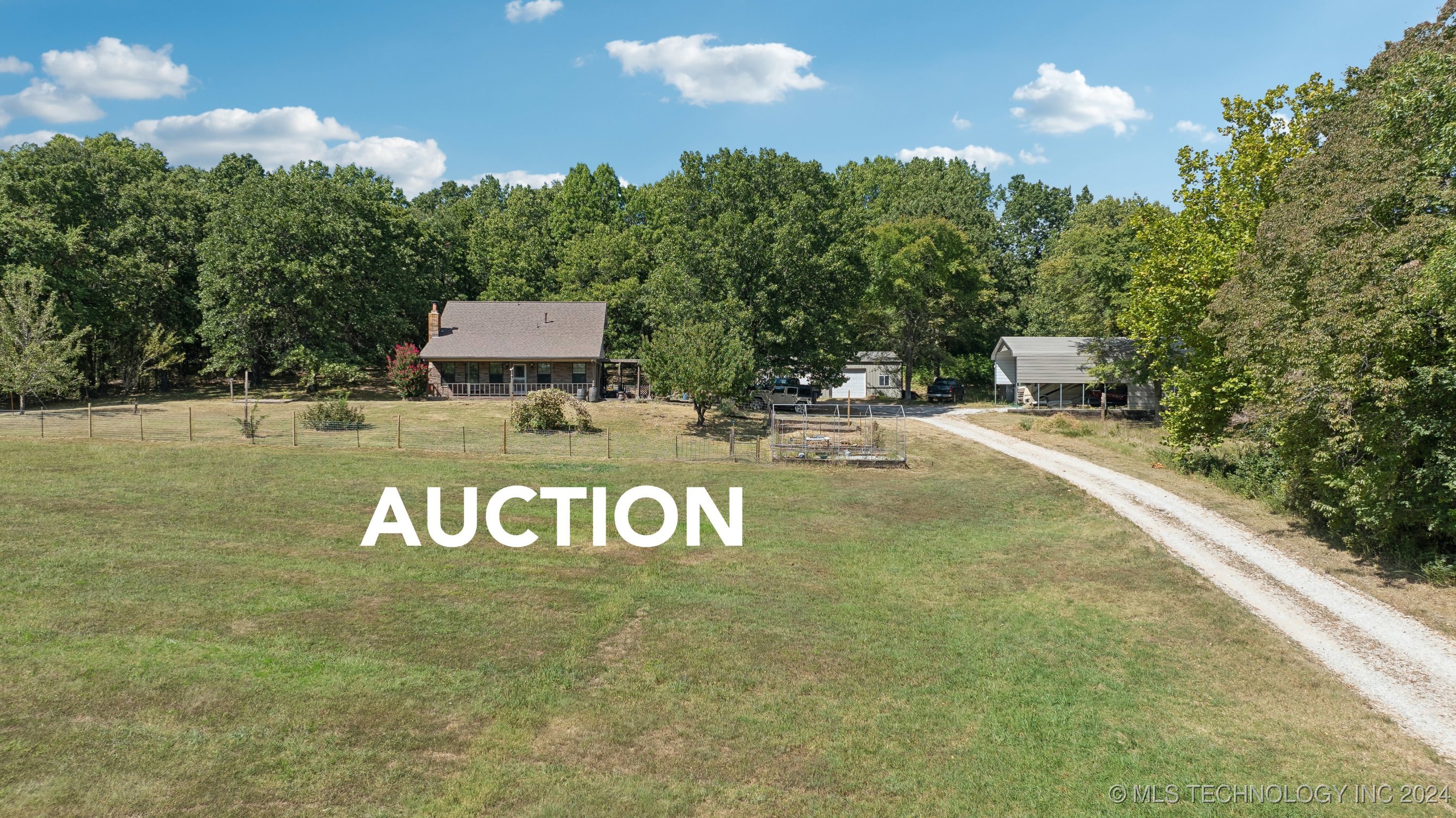 448502 E 320 Road Property Photo 1