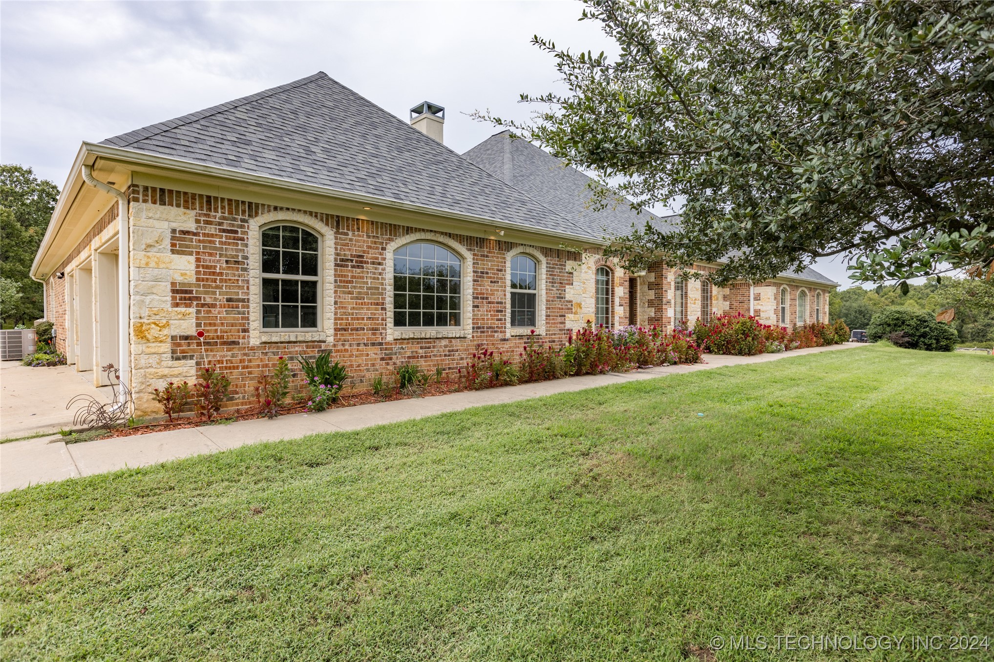 12717 S Chisolm Property Photo 7