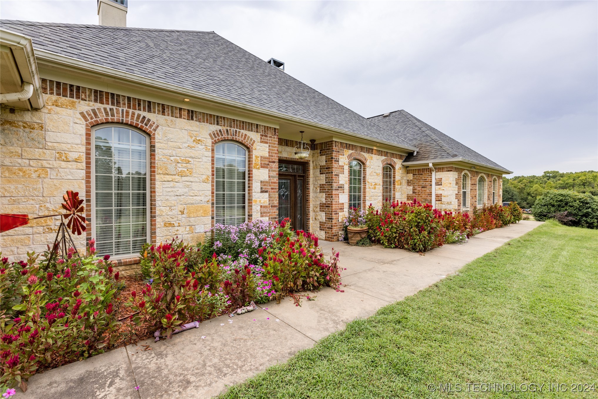 12717 S Chisolm Property Photo 8