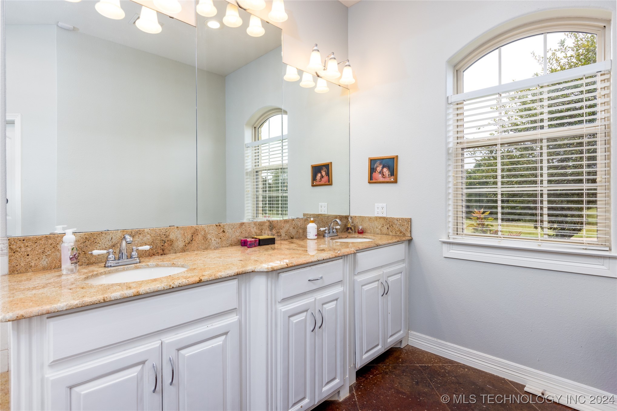 12717 S Chisolm Property Photo 61