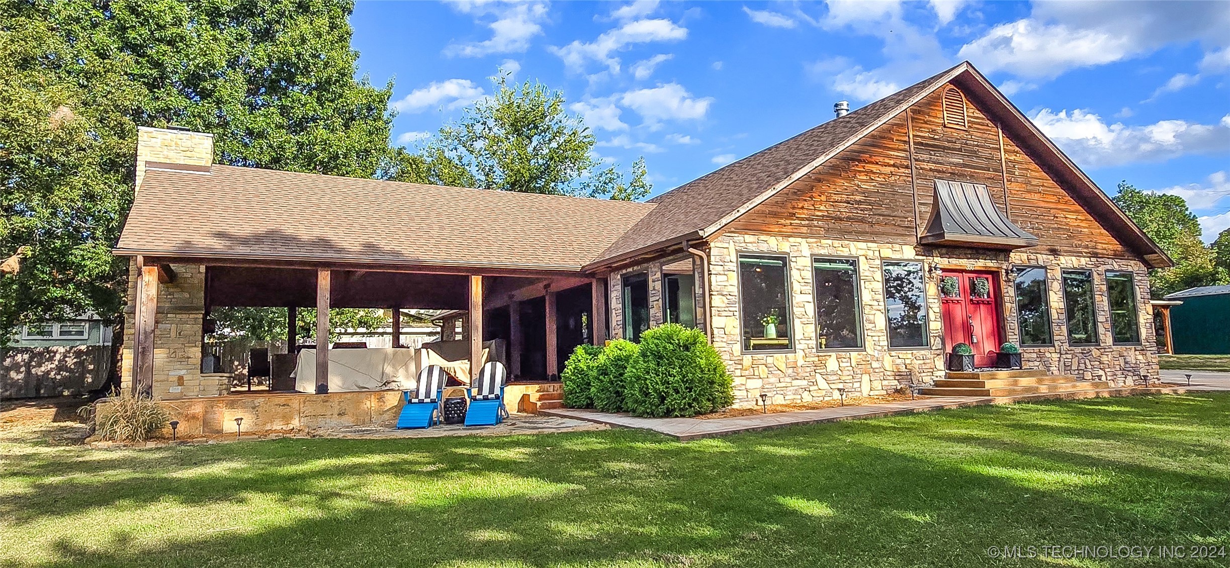 350 Kiamichi Road Property Photo