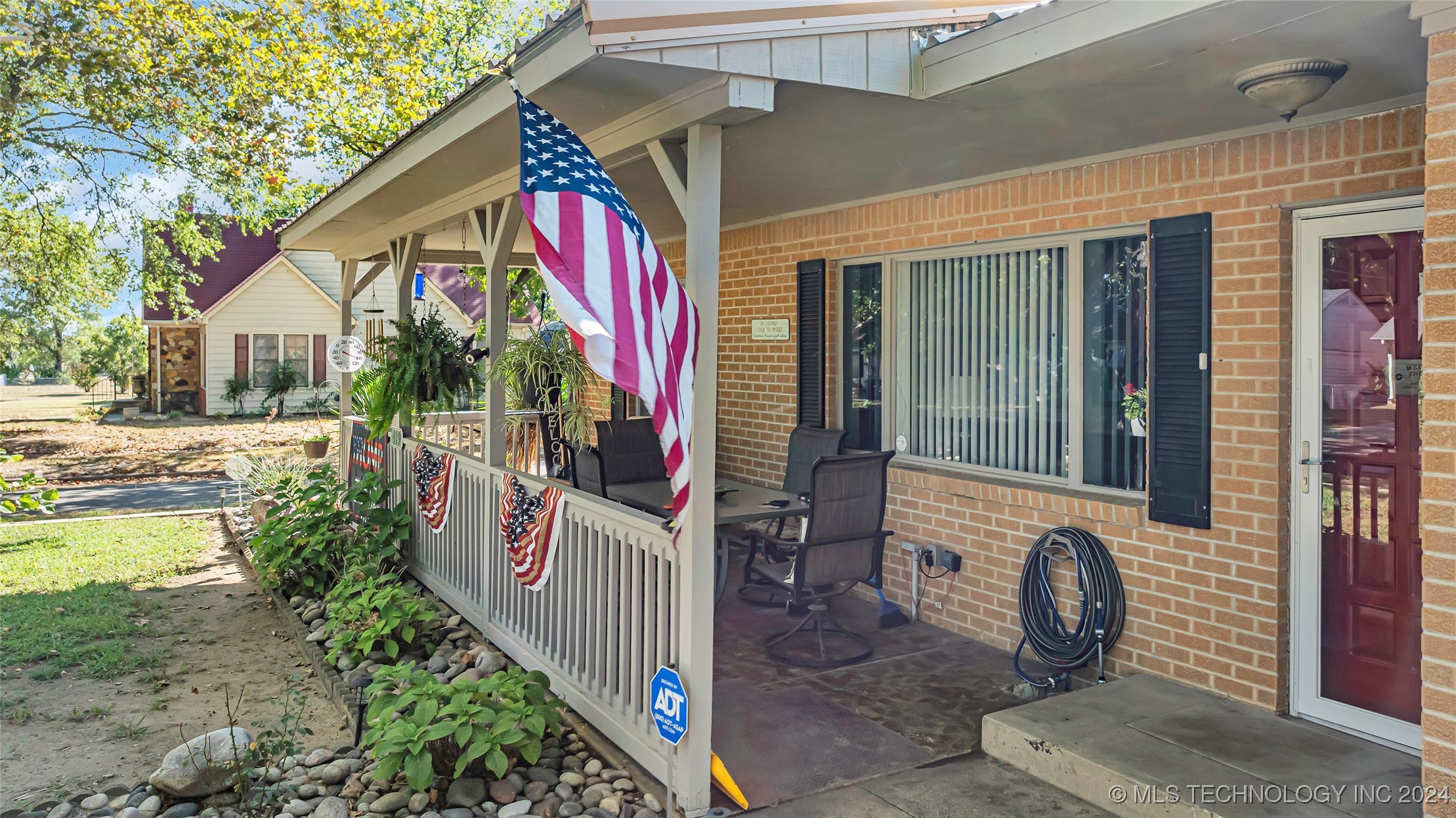 419 F Sw Property Photo