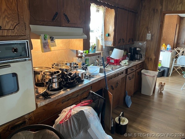 1384 Academy Road Property Photo 7