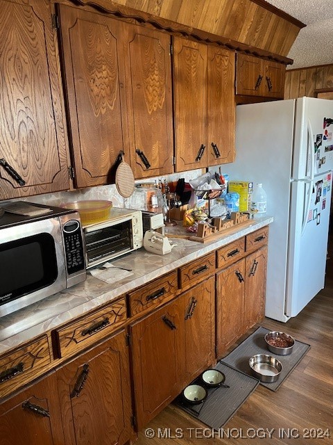 1384 Academy Road Property Photo 8