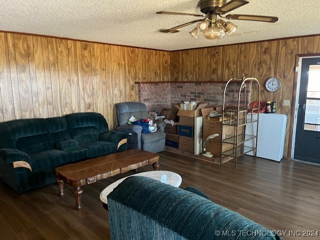 1384 Academy Road Property Photo 11
