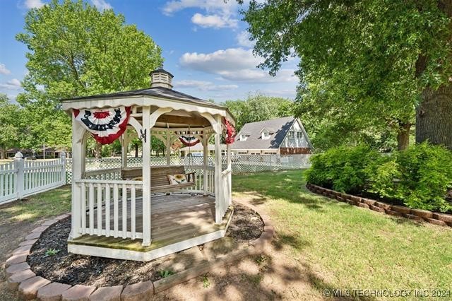 1420 Willow Road Property Photo 9